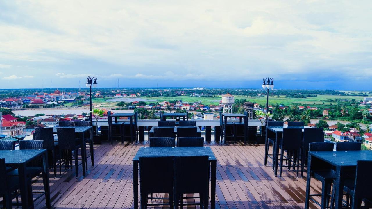 Kampong Thom Royal Hotel Exterior photo